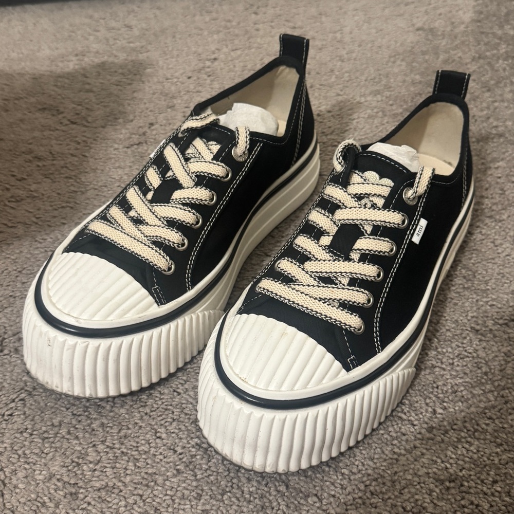 AMI Paris 1980 Sneakers US 7/EU 40 Men